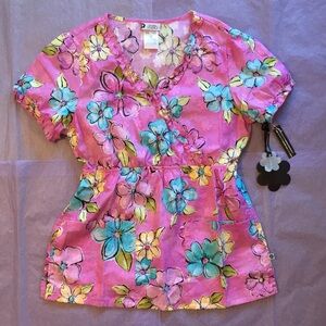 Cherokee Studio Floral Scrub Top Size X-Small NEW